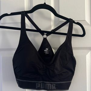 NWOT racer back sports bra.